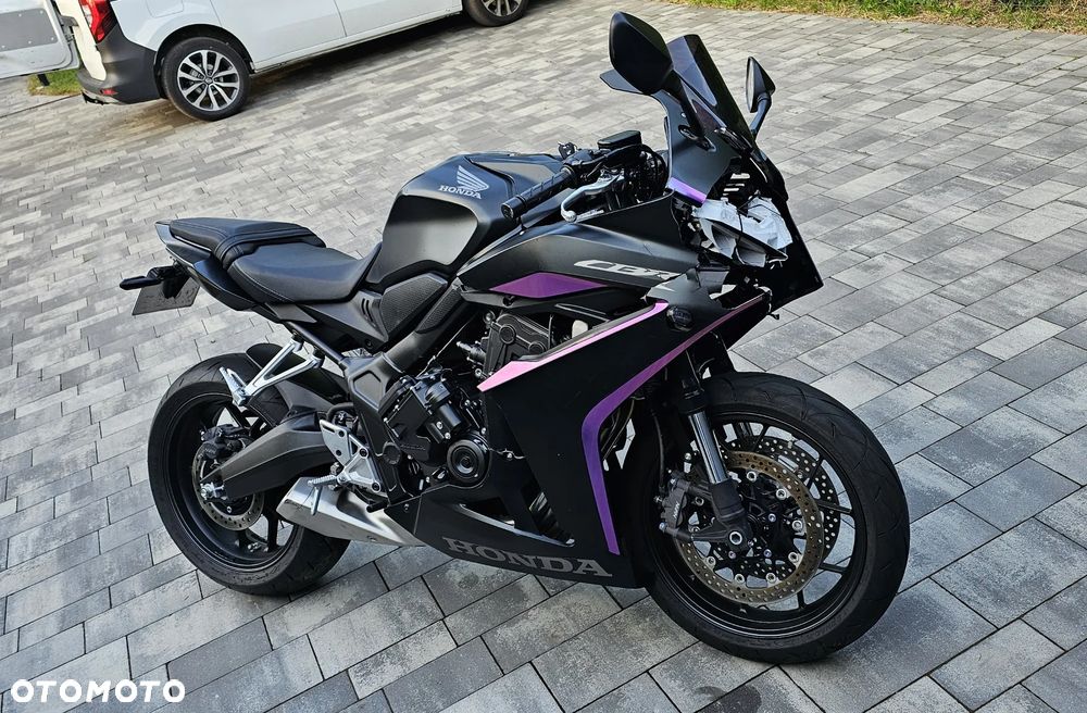 Honda CBR - 6