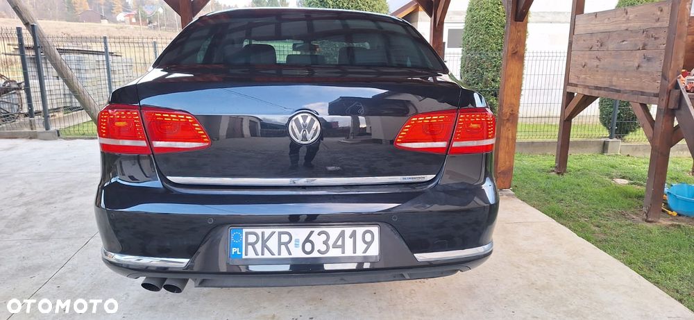 Volkswagen Passat 2.0 TDI Highline DSG - 16