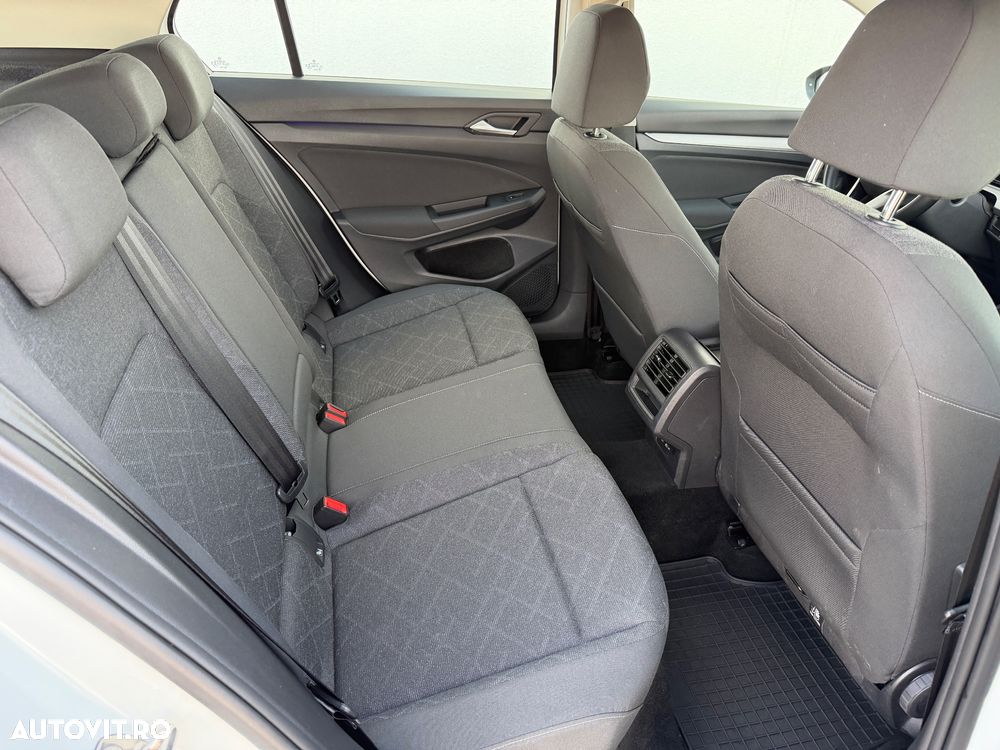 Volkswagen Golf 1.5 TSI ACT Life - 20