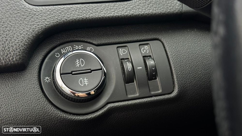 Opel Insignia Sports Tourer 1.6 CDTi Cosmo S/S J17 - 14