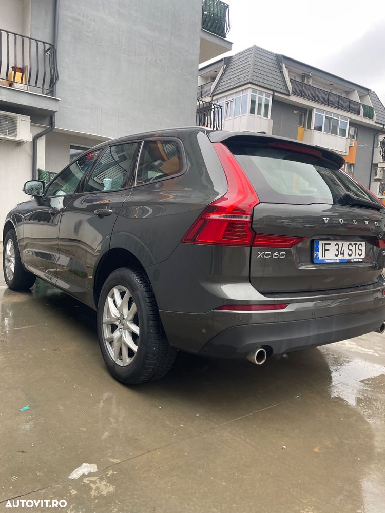 Volvo XC 60 T5 AWD Momentum - 5