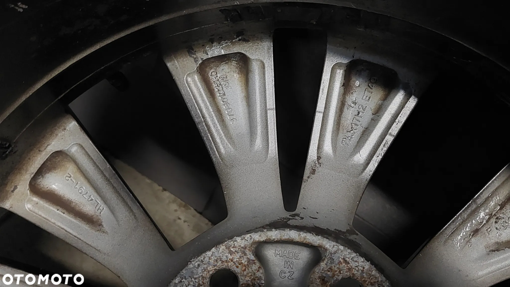ALUFELGI ALUMINIOWE SKODA 225/45 R17 SAVA ESKIMO HP2 OPONY ZIMOWE FELGA ORYGINAŁ BIEŻNIK OPON 2 x po 7mm 2 x po 4mm - 7