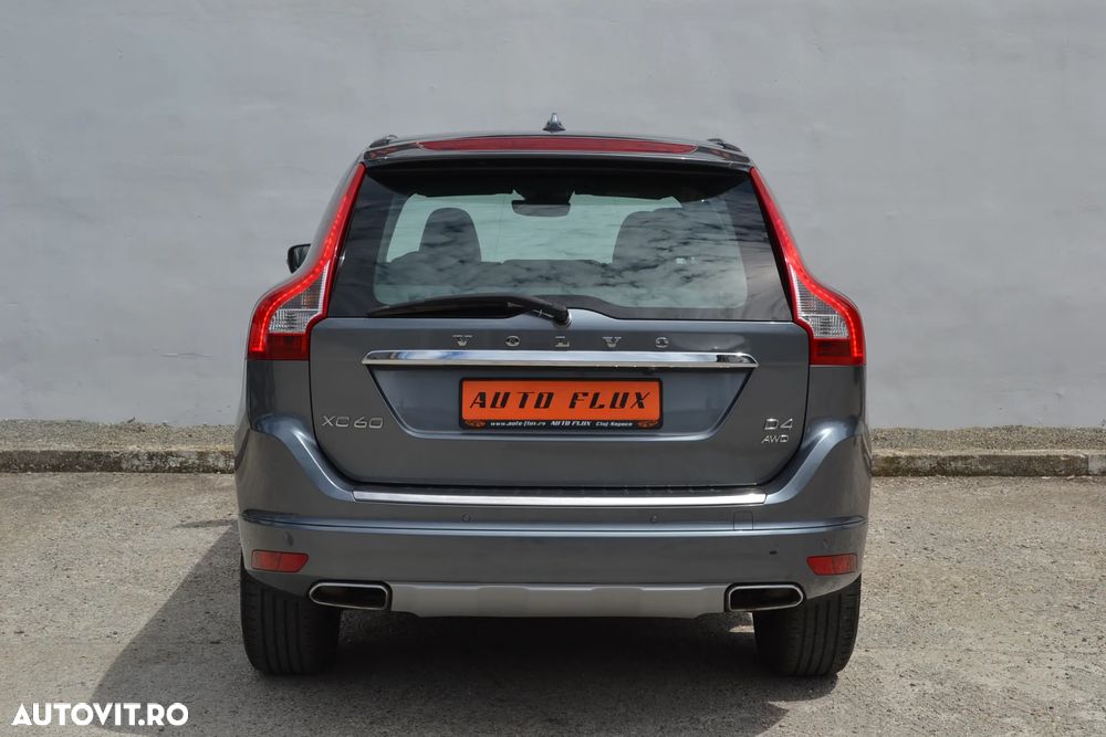 Volvo XC 60 D4 AWD Geartronic Summum - 5