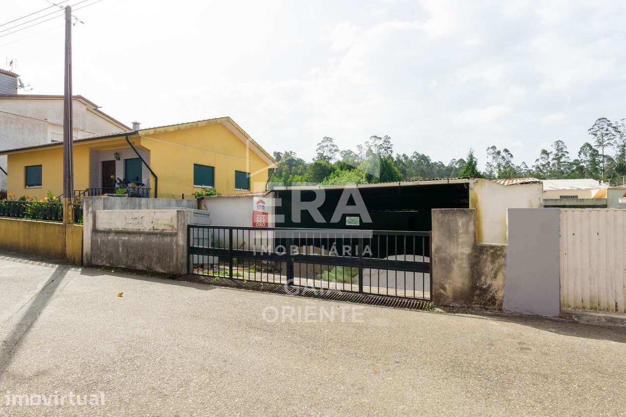 Garagem com terreno e potencial construtivo em Anta - Grande imagem: 3/4