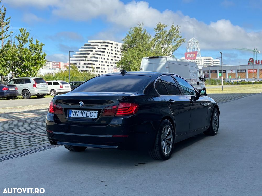 BMW Seria 5 525d Sport-Aut. - 8