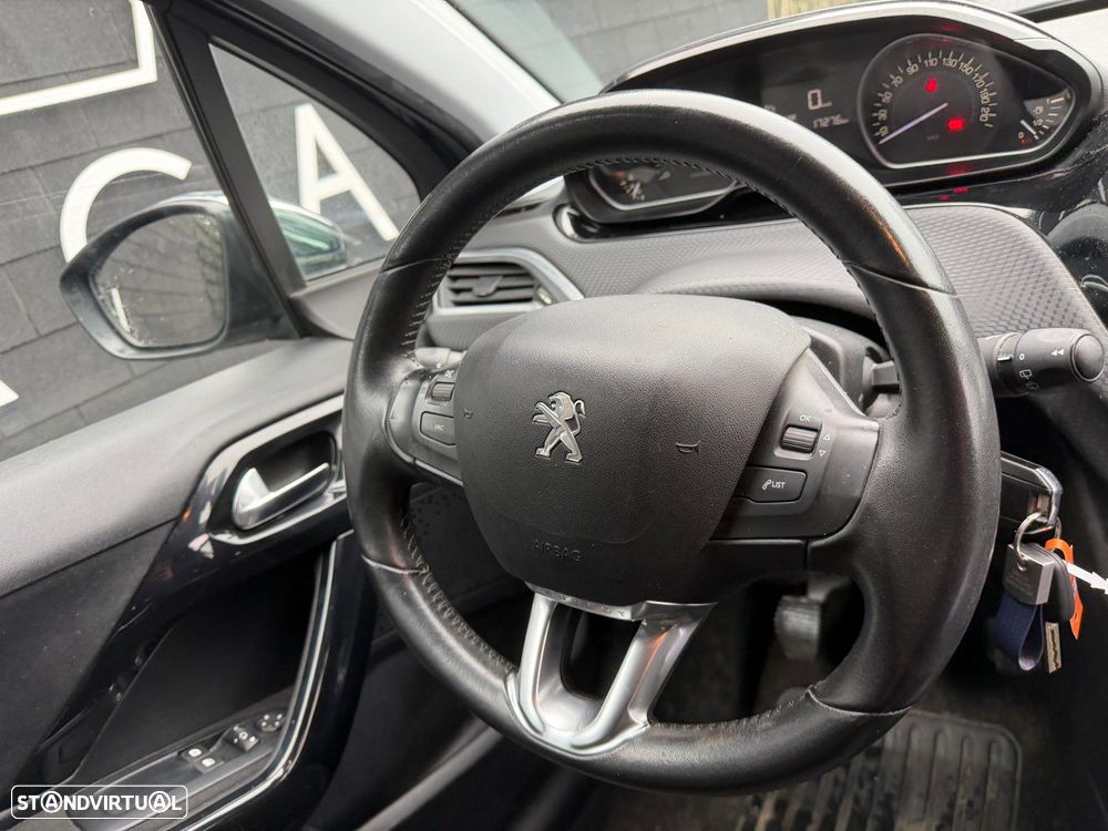 Peugeot 208 82 PureTech Style - 6