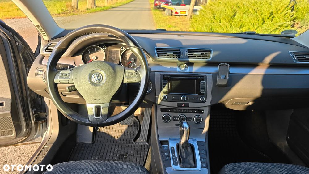 Volkswagen Passat Variant 2.0 TDI DSG BlueMotion Technology Business Edition - 15