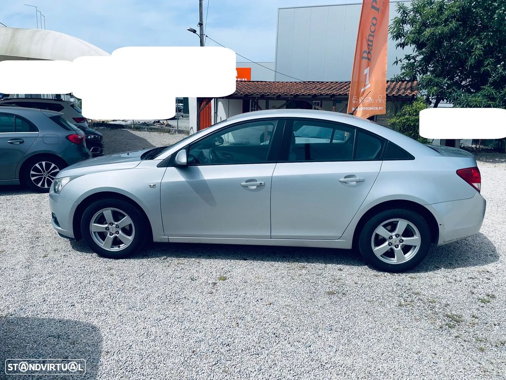 Chevrolet Cruze 1.6 LS - 7