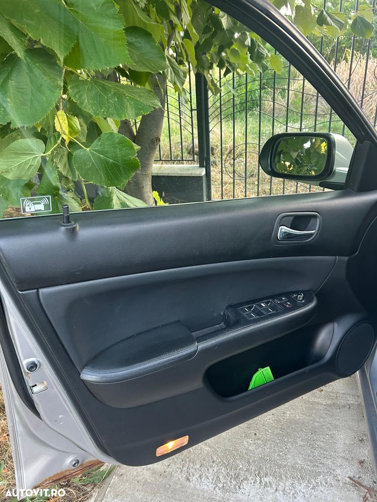 HONDA Accord 2005 — imagine 6