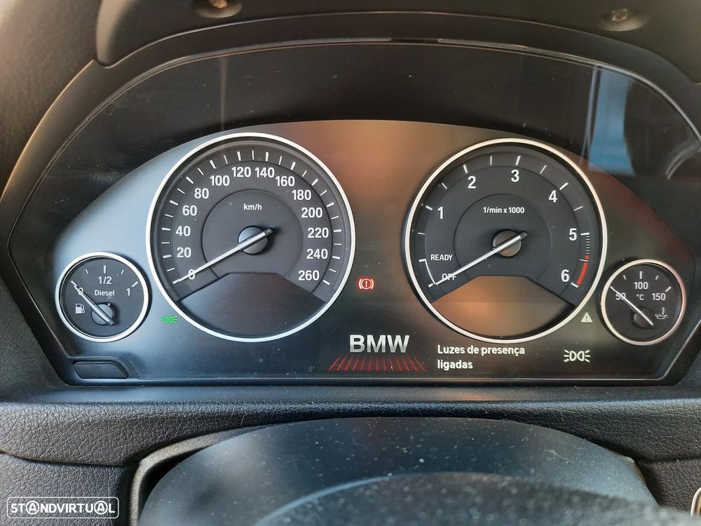 BMW 318 d Line Luxury Auto - 4
