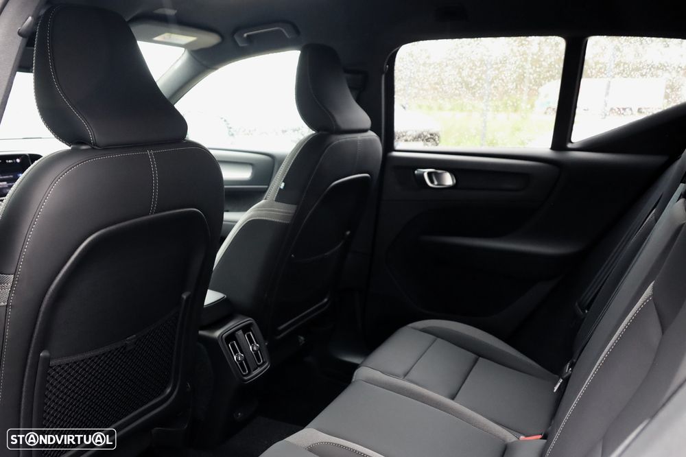 Volvo EX40 82 kWh Single Motor Extended Range Plus - 9