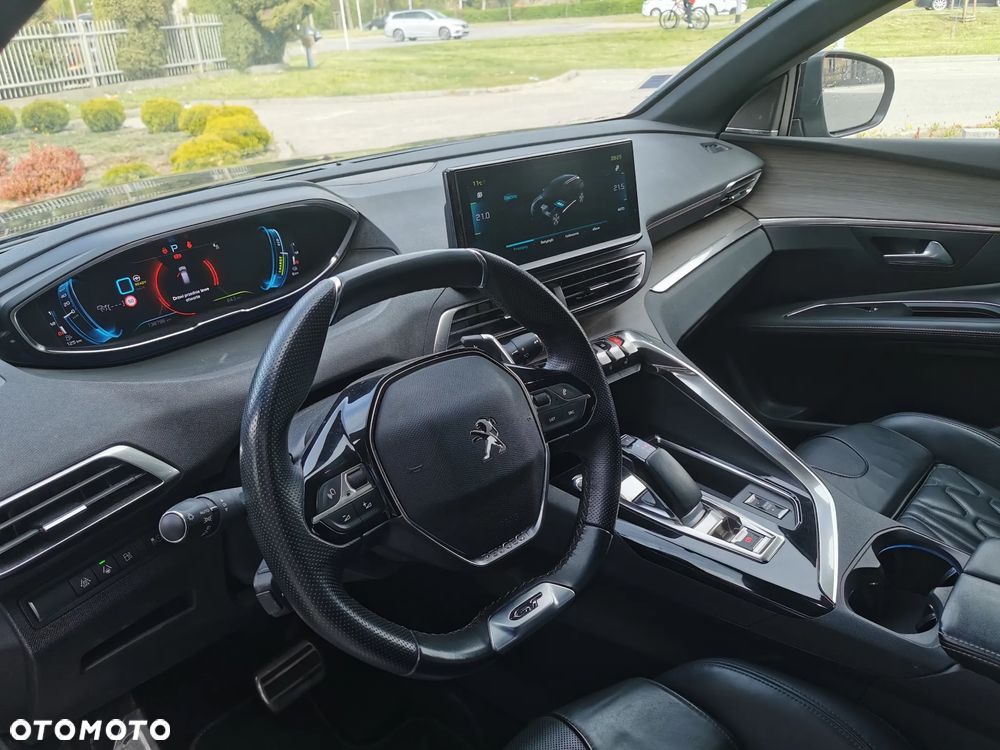 Peugeot 3008 225 e-EAT8 GT - 11