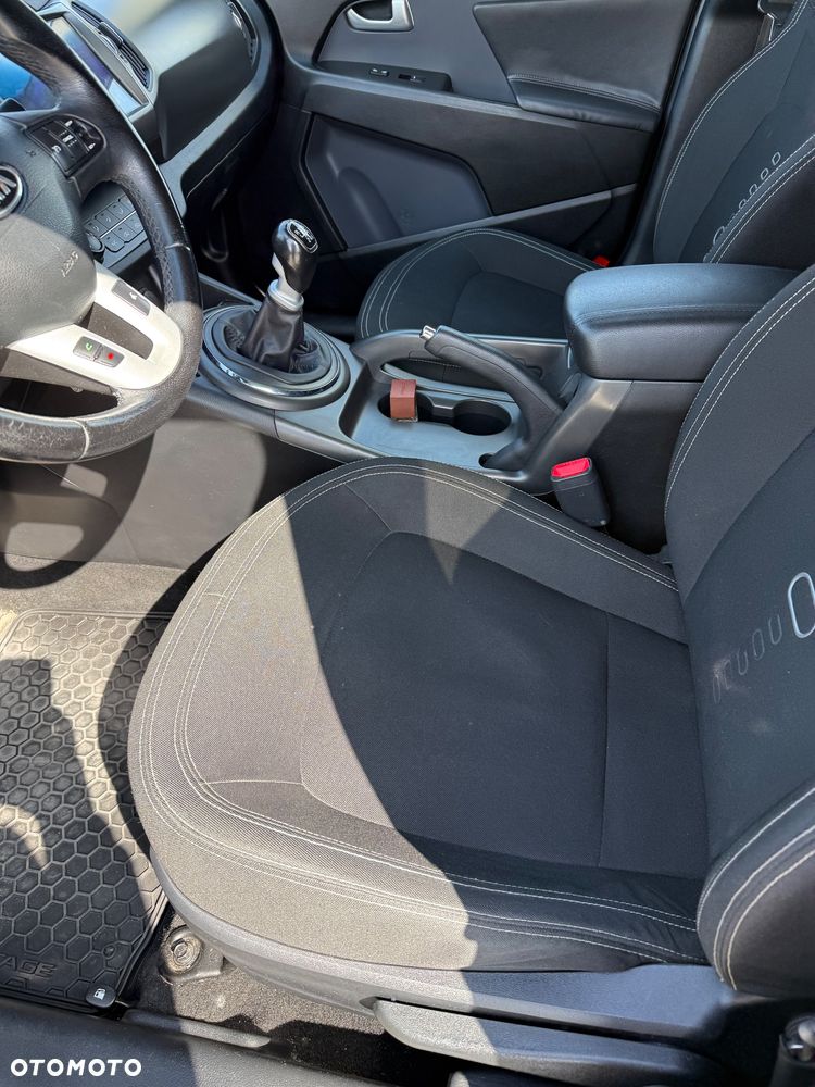 Kia Sportage 2,0 CRDI AWD Vision - 8