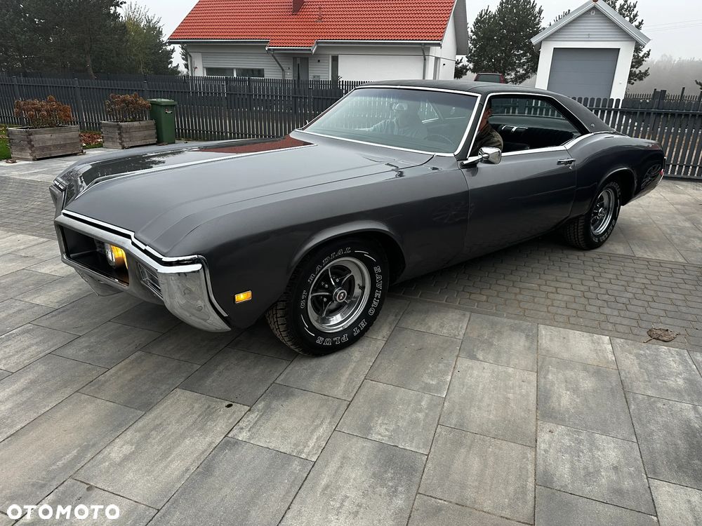 Buick Riviera - 2