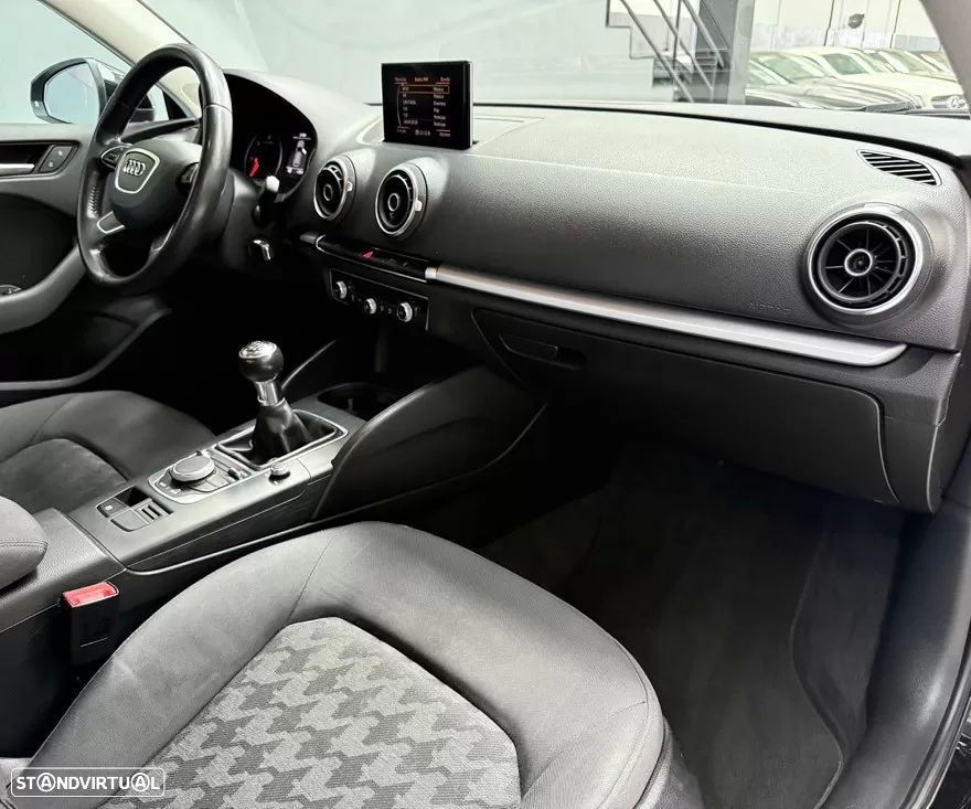 Audi A3 Sportback 1.6 TDI - 6