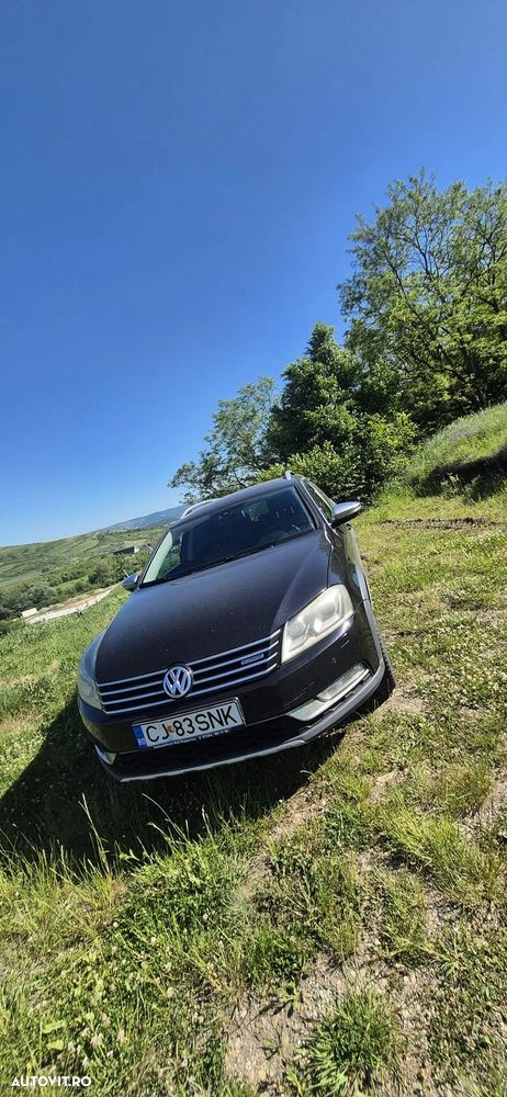 Volkswagen Passat 2.0 TDI 4Motion BlueMotion Technology Highline - 1
