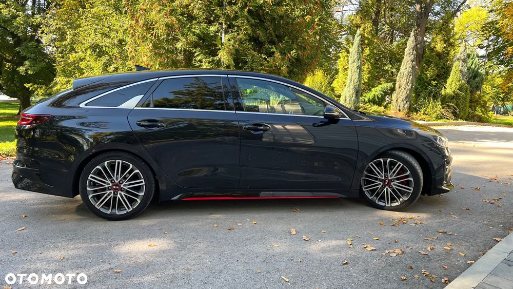 Kia ProCeed 1.6 T-GDI GT DCT - 32