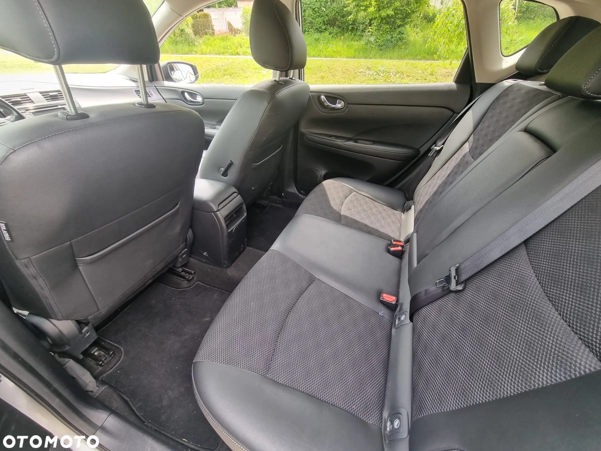 Nissan Pulsar 1.2 DIG-T Tekna Xtronic EU6 - 12