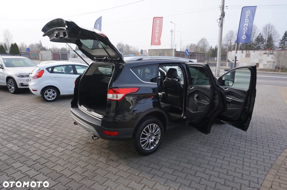 Ford Kuga 2.0 TDCi 2x4 Titanium - 13