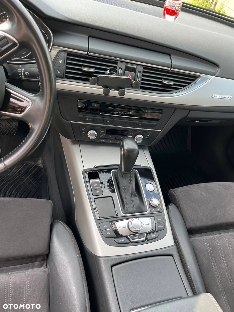 Audi A6 Avant 3.0 TDI quattro S tronic - 24