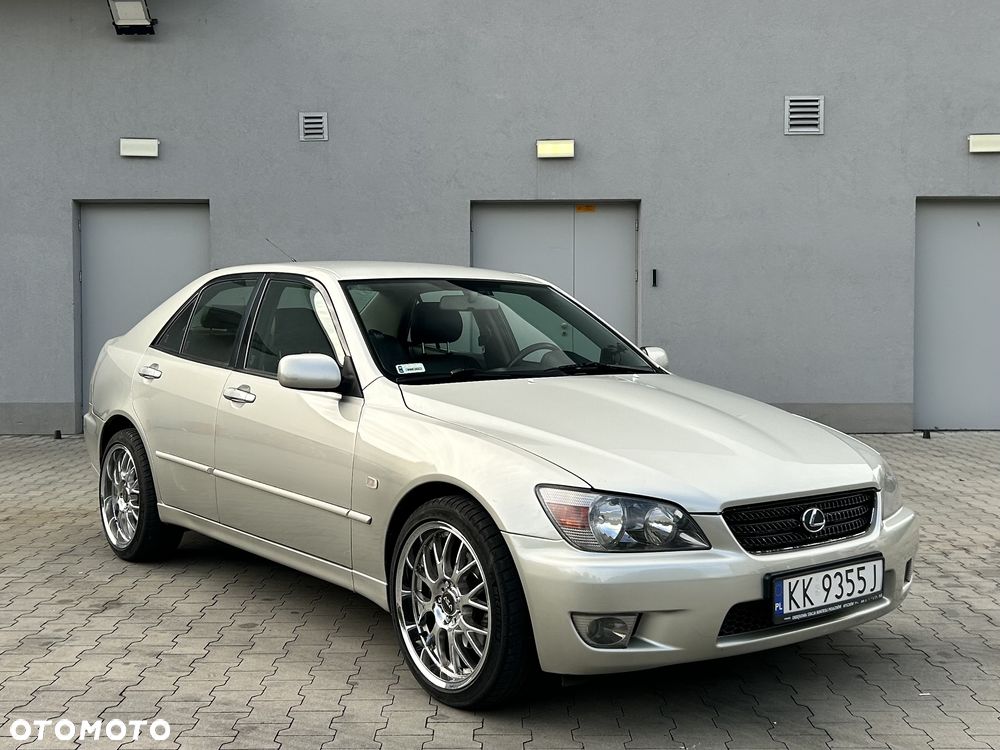 Lexus IS 200 Classic - 1