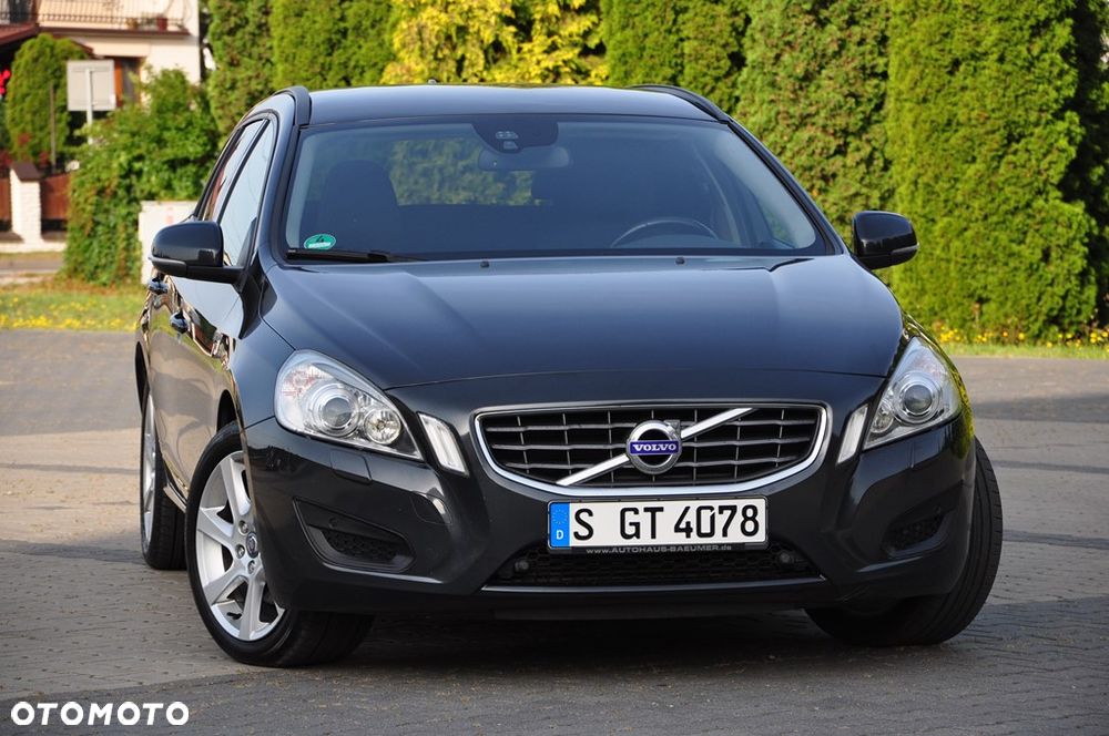 Volvo V60 D3 Momentum - 8