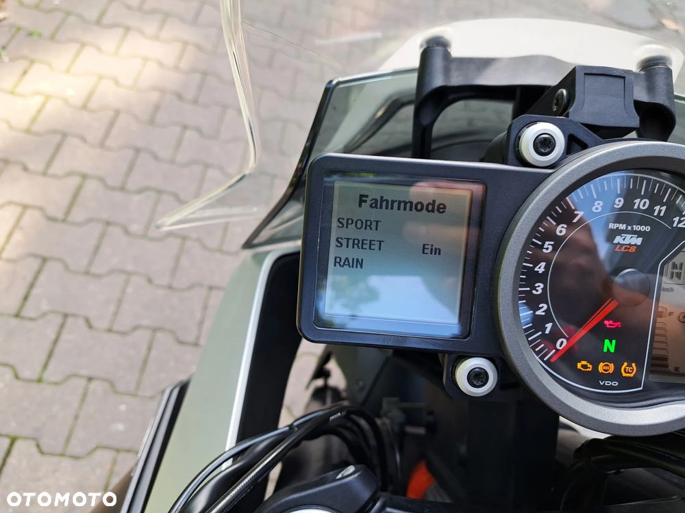 KTM Super Duke - 14