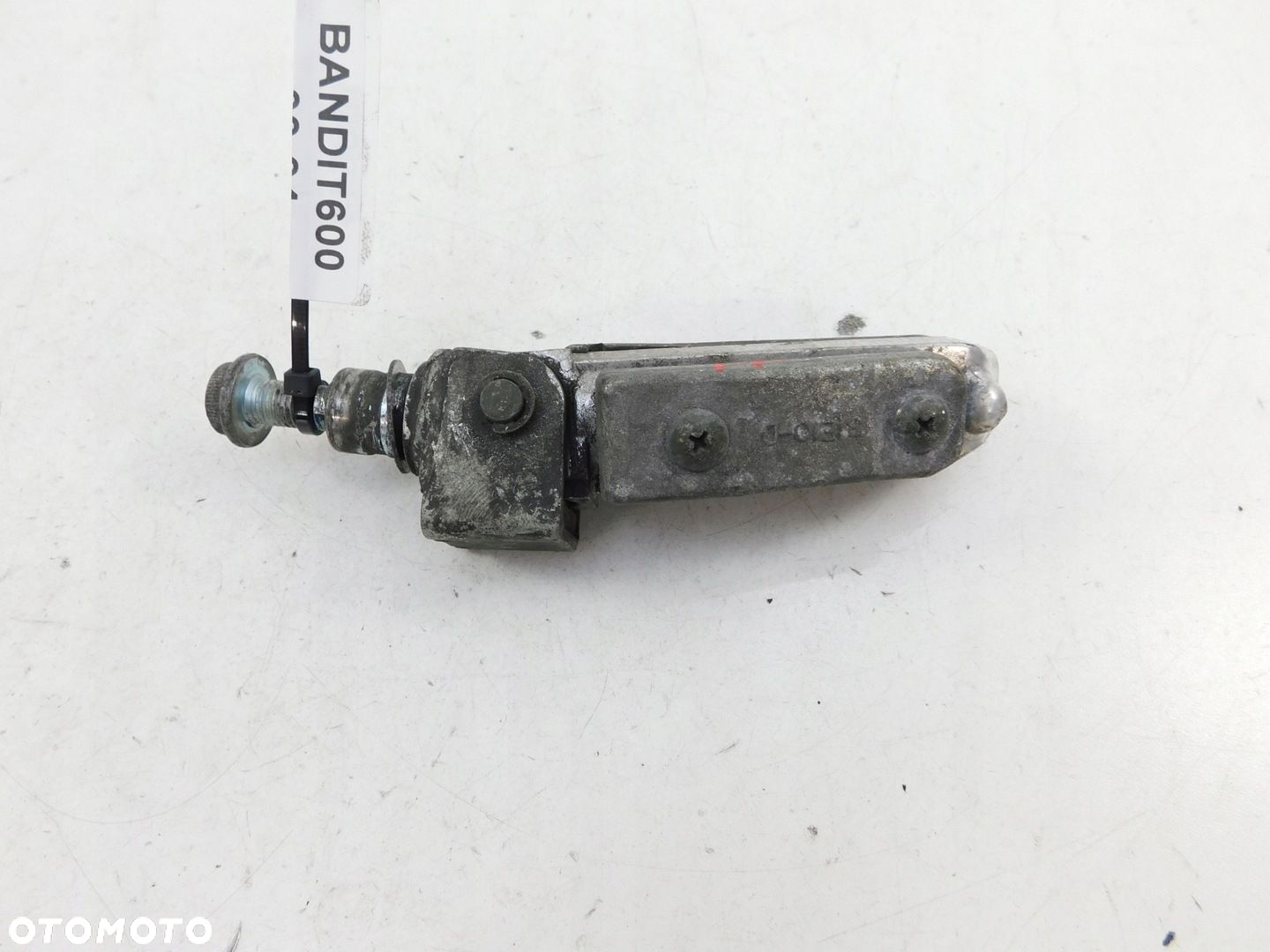 SUZUKI BANDIT 600 00-04 PODNÓŻEK PRZÓD PRAWY - 6