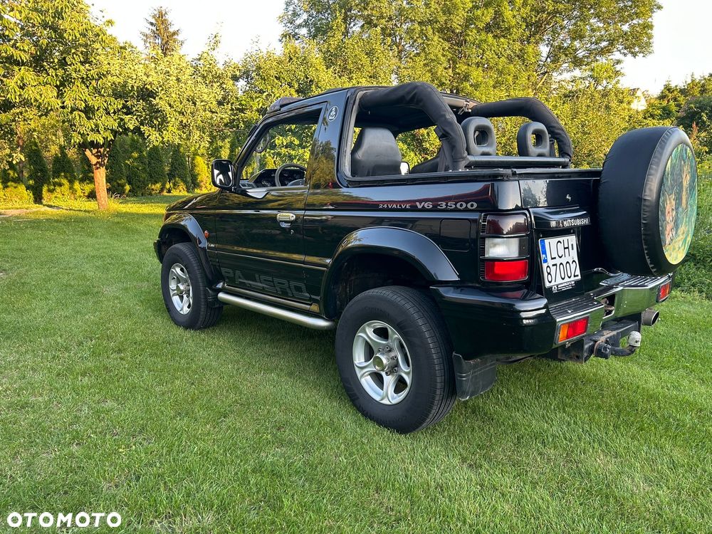 Mitsubishi Pajero Sport - 16