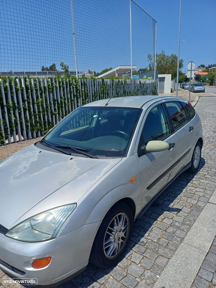 Ford Focus - 11