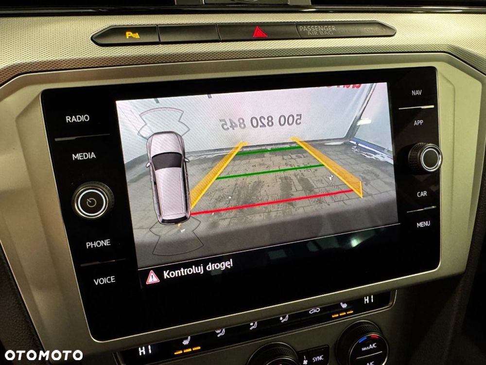 Volkswagen Passat - 28