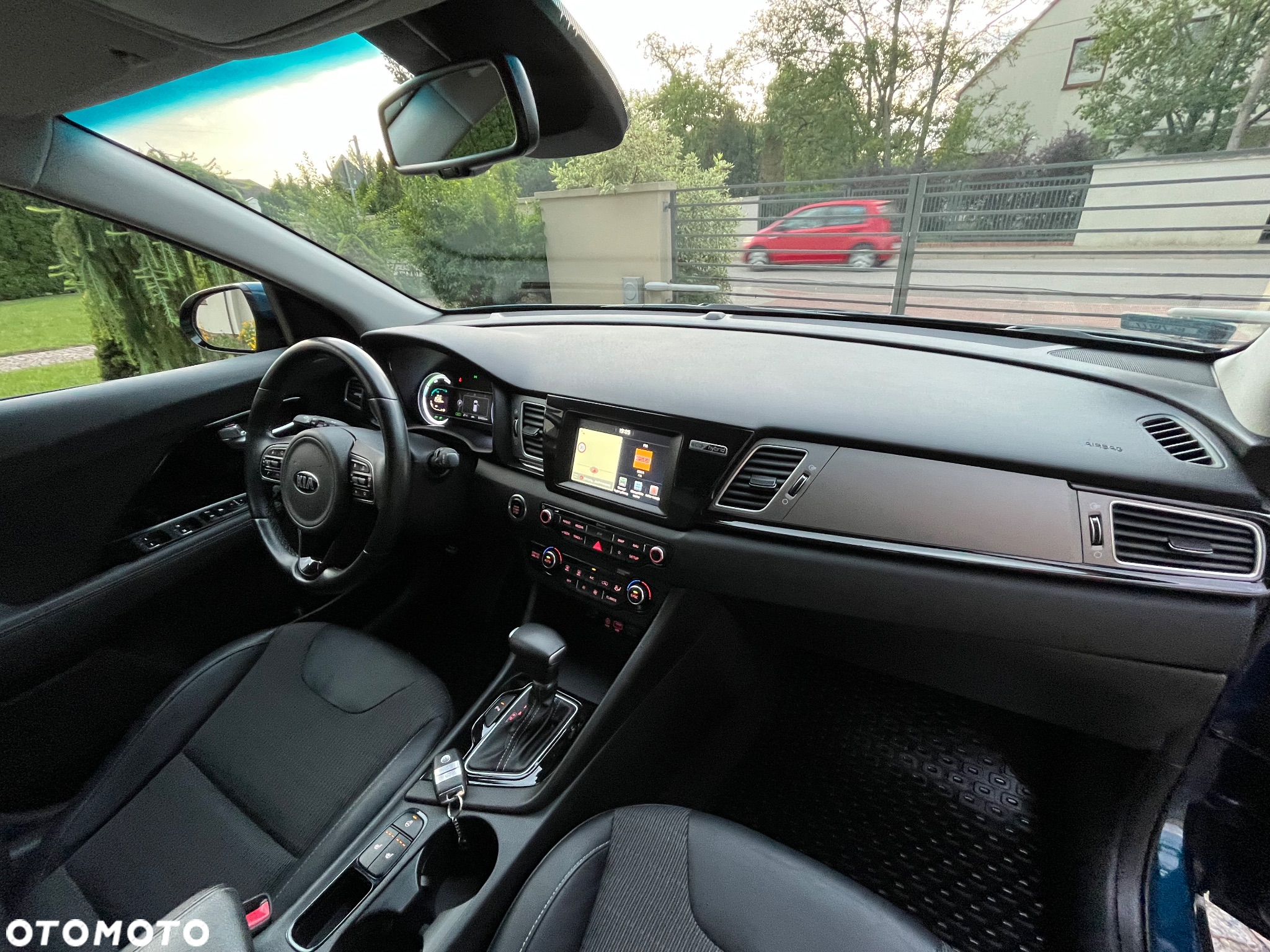 Kia Niro 1.6 GDI Hybrid L - 36