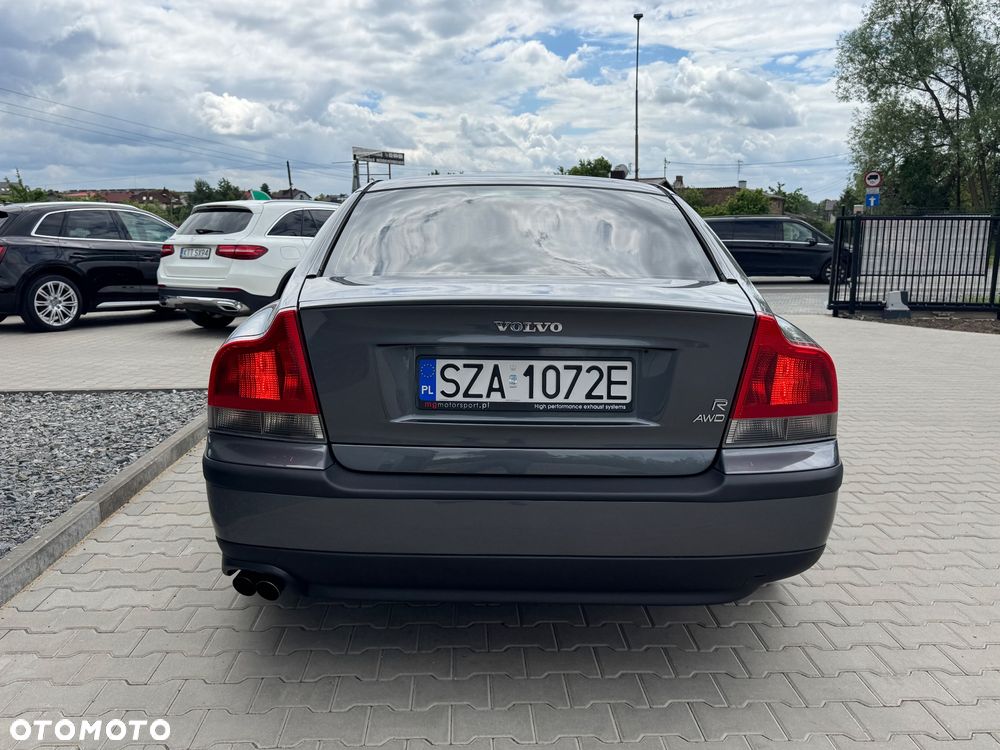 Volvo S60 R - 4