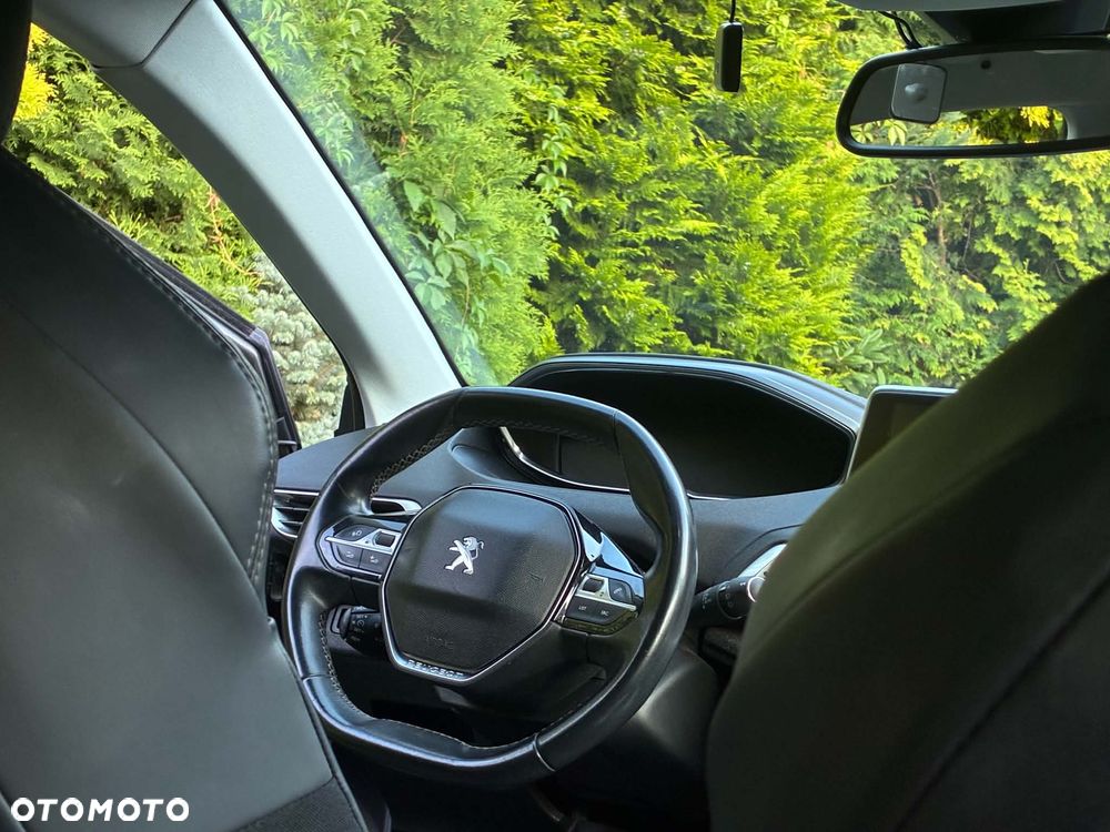 Peugeot 3008 1.6 BlueHDi Allure S&S - 12