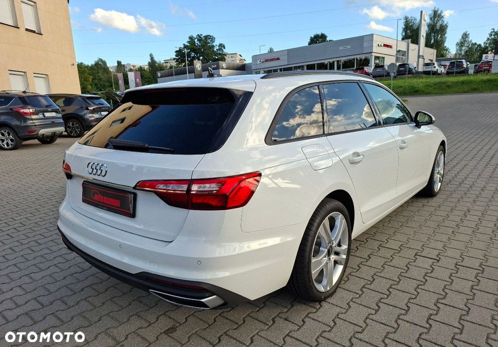 Audi A4 Avant - 9