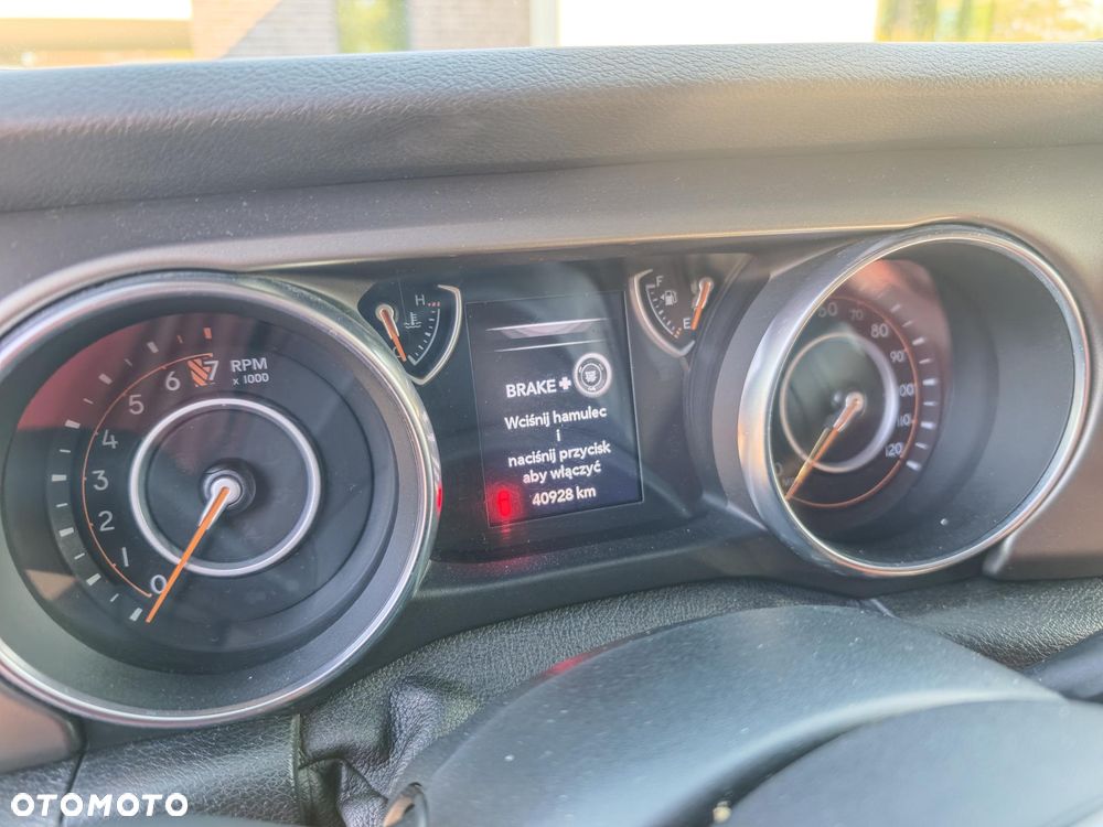 Jeep Wrangler - 10