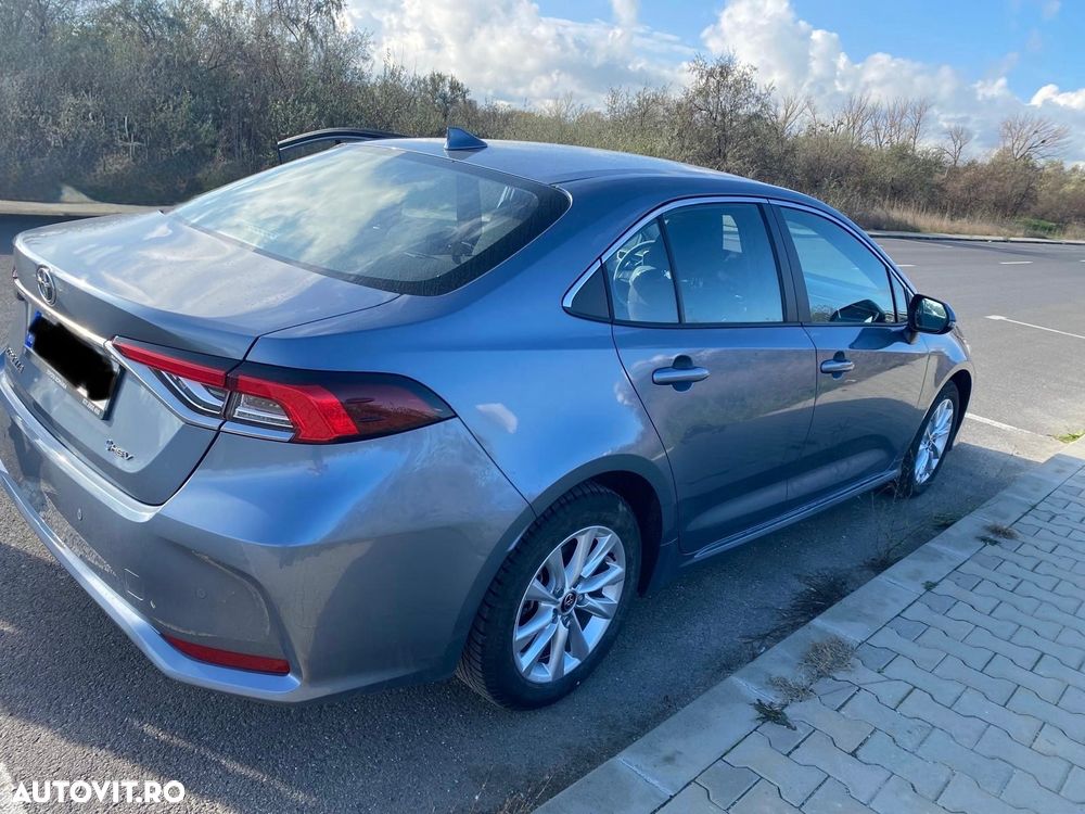 Toyota Corolla 1.8 HSD Business - 12