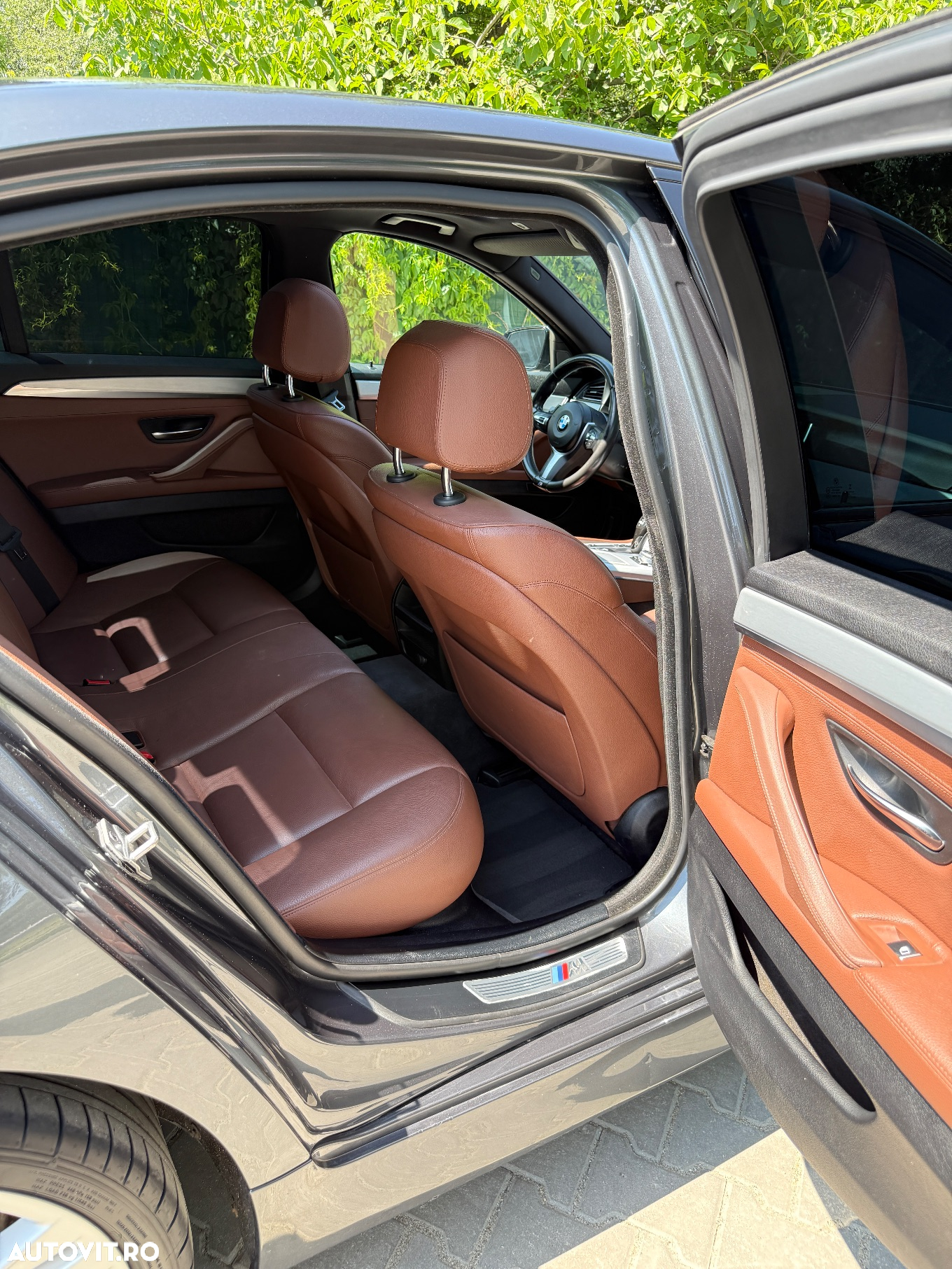 BMW Seria 5 520d AT - 10