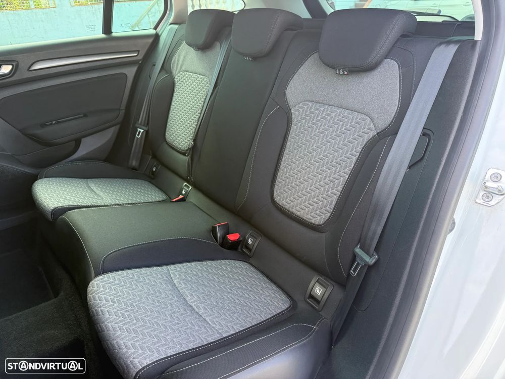 Renault Mégane Sport Tourer 1.5 Blue dCi Limited - 17