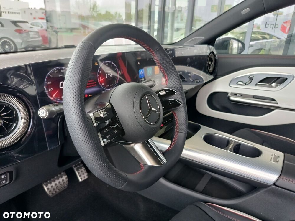 Mercedes-Benz CLA - 10
