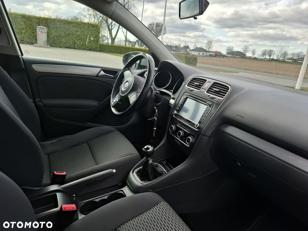 Volkswagen Golf - 13