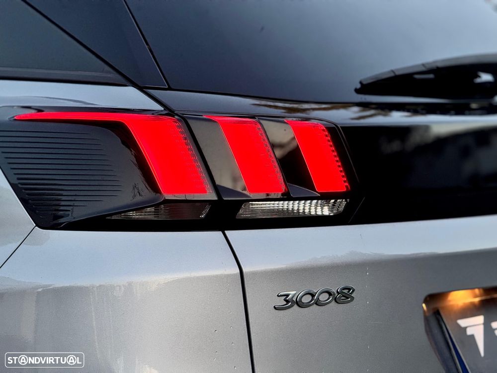 Peugeot 3008 PureTech 130 Stop & Start GPF Allure Pack - 21