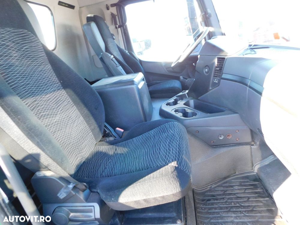 Mercedes-Benz Arocs 3243 - 5