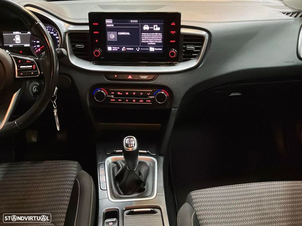 Kia XCeed 1.0 T-GDI Drive - 10