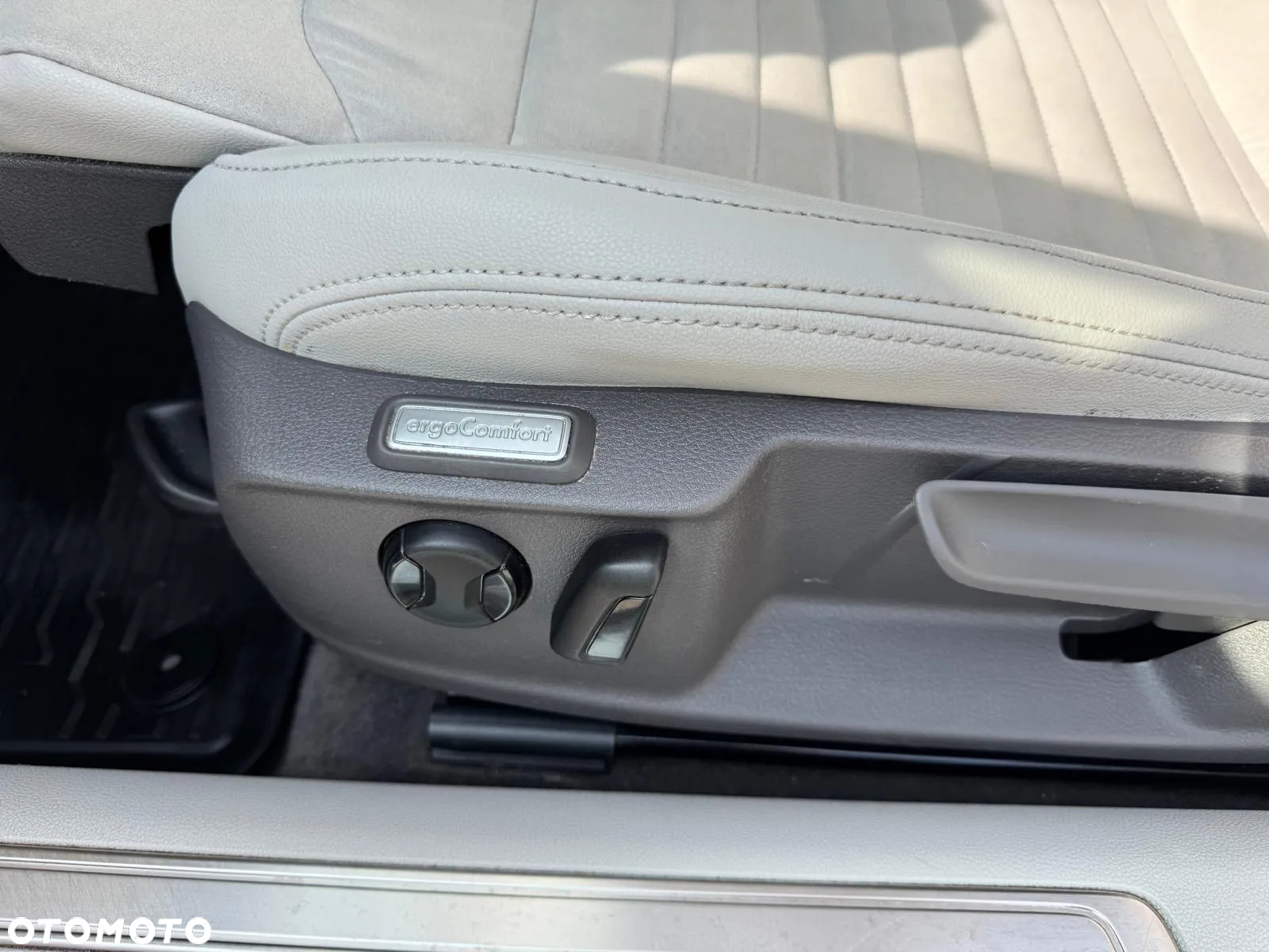Volkswagen Passat 2.0 TSI Elegance DSG - 14