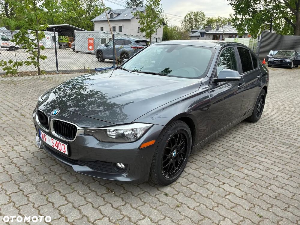 BMW Seria 3 320i xDrive - 2