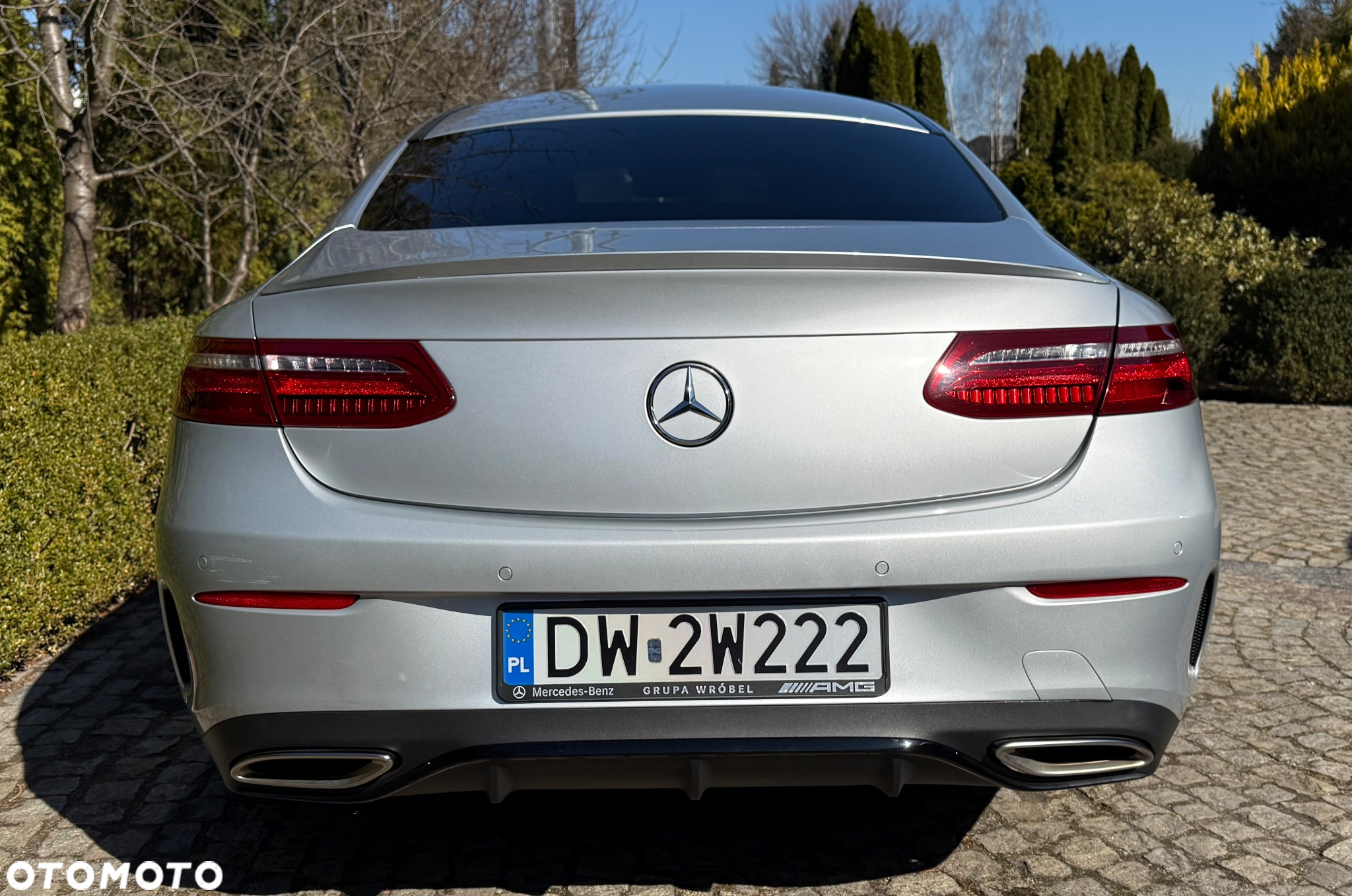 Mercedes-Benz Klasa E 200 Coupe 4-Matic 9G-TRONIC - 4