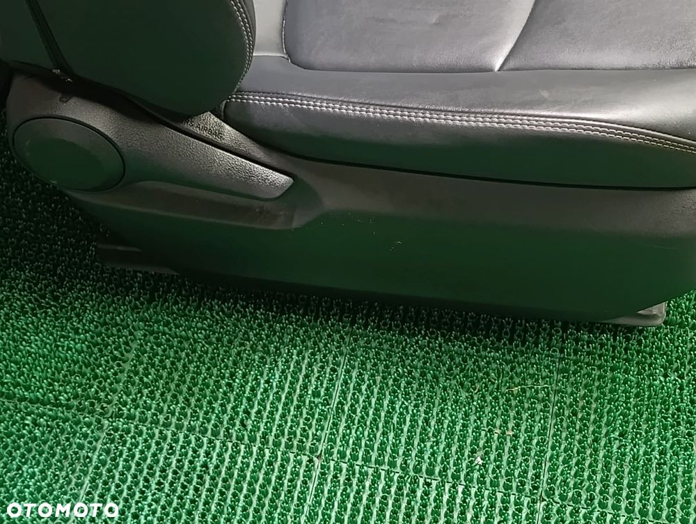 TOYOTA RAV4 2.5h od 2019r Fotele Kanapy Boczki - 6