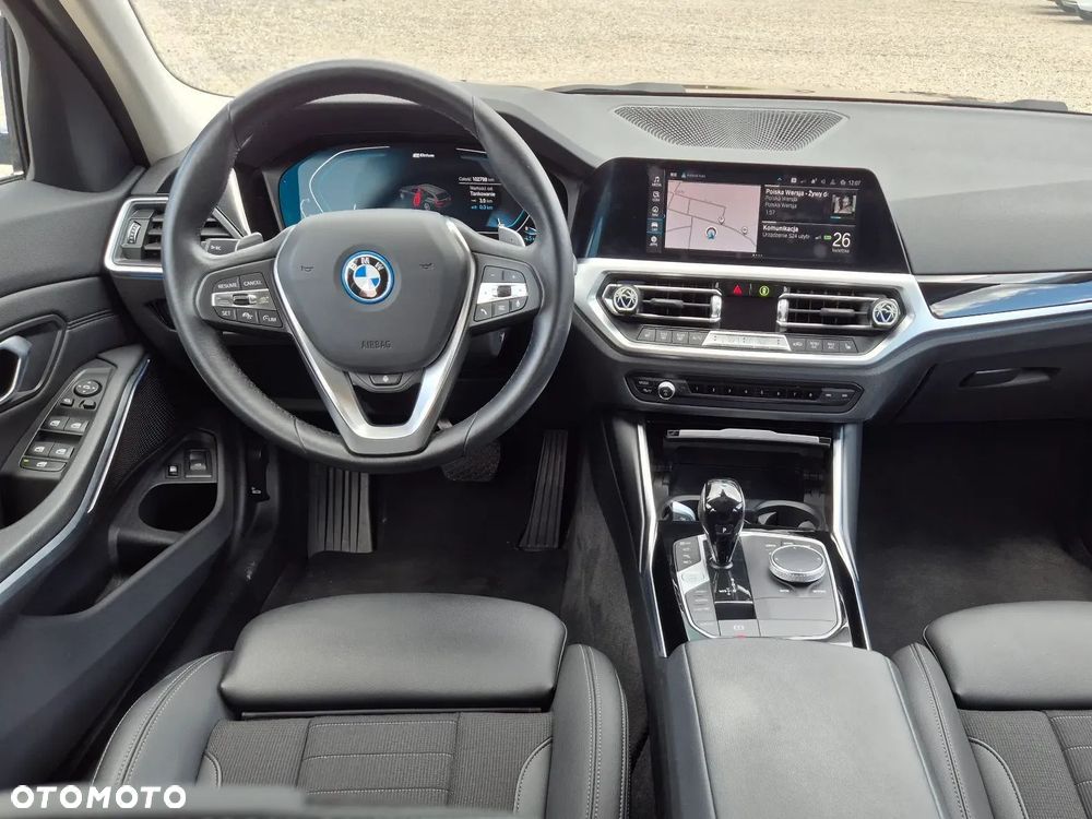BMW Seria 3 330e xDrive Sport Line - 10
