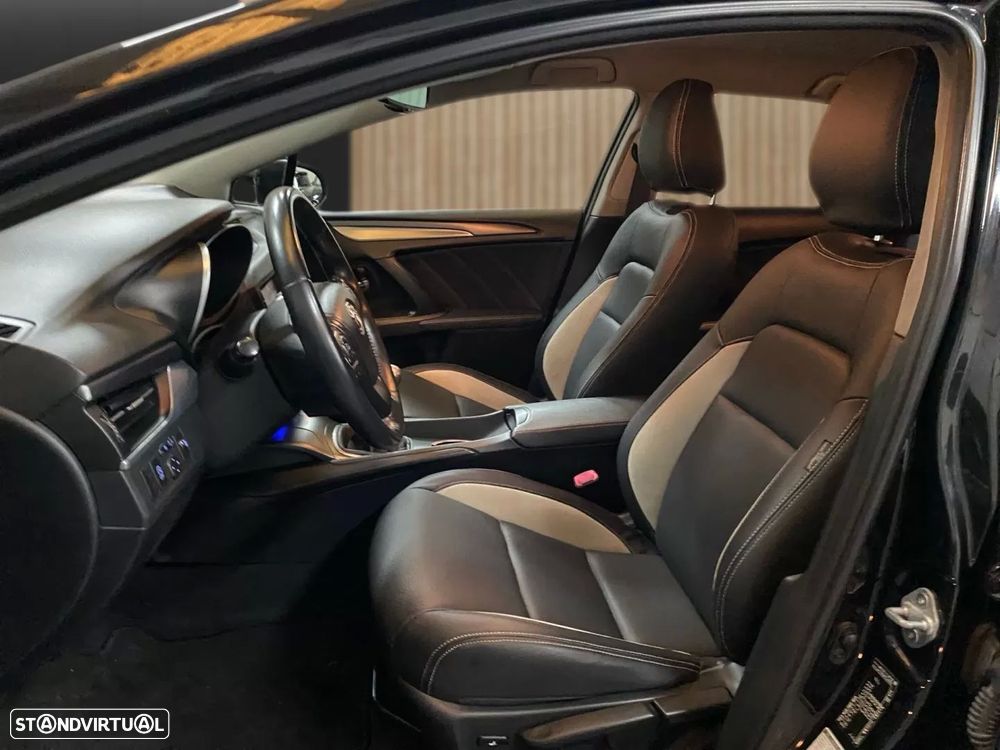 Toyota Avensis Touring Sports 2.0 D-4D Luxury+GPS - 7